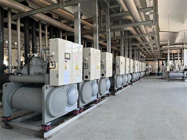 醫(yī)院中央空調(diào)冷卻塔什么時(shí)間改造最合適,醫(yī)院中央空調(diào)冷卻水耗水量